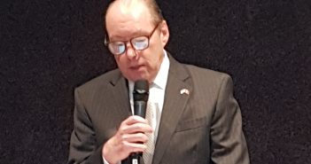 U.S.Ambassador to Belgium Ronald Gidwitz addresses Jewish community on rise of antisemitism U.S.Ambassador to Belgium Ronald Gildwitz addresses a conference organized by CCOJB, the umbrella federation of Belgian Jewish organisations, in Brussels.