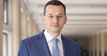 Relations between Poland and world Jewry soar over restitution issue following Polish PM statement