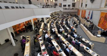 With the support of all political parties, Austria’s parliament votes resolution condemning BDS as antisemitic