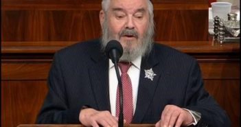 Holocaust survivor who delivered US House prayer dies of coronavirus at 91
