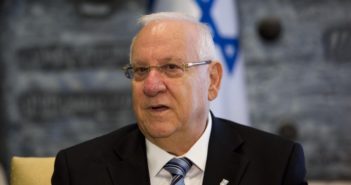 After Gantz failed to reach an agreement with Netanyahu, Israeli President Rivlin entrusts the Knesset with the task of forming a government