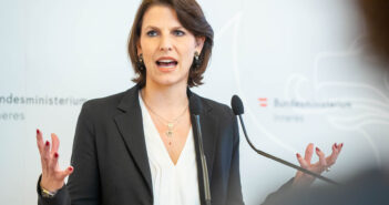 Austria presents its ‘comprehensive national strategy to prevent and combat all forms of antisemitism’