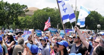 Rally against anti-Semitism draws 3,000 in show of unity at US Capitol in Washington
