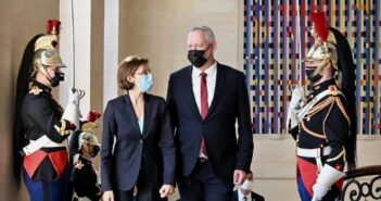 Israel’s Defense Minister Gantz in Paris: Israeli cybersecurity firm didn’t hack President Macron’s phone
