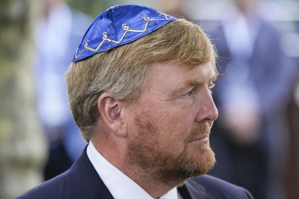 King of The Netherlands unveils first national Holocaust Monument - EJP