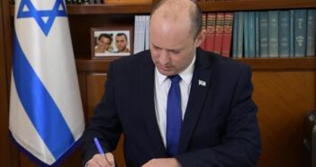 Israel bans foreigners from entering country to stop Omicron variant