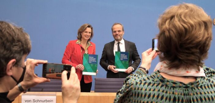 German government presents its strategy to combat antisemitism and to foster Jewish life