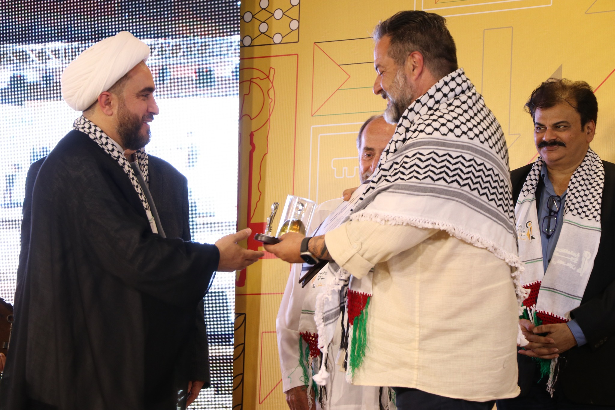Spanish Member of the European Parliament receives an award from Hezbollah-affiliated organization in Beirut