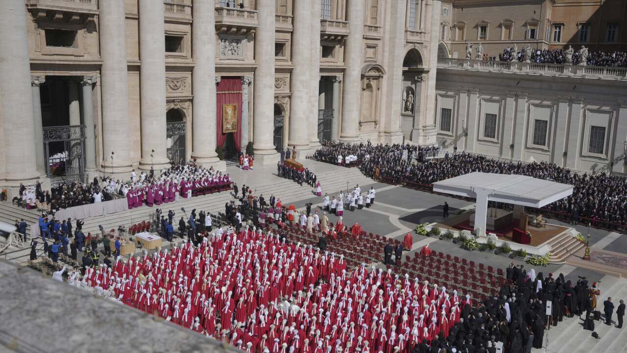 Pope Francis funeral draws hundreds of thousands in Vatican EJP