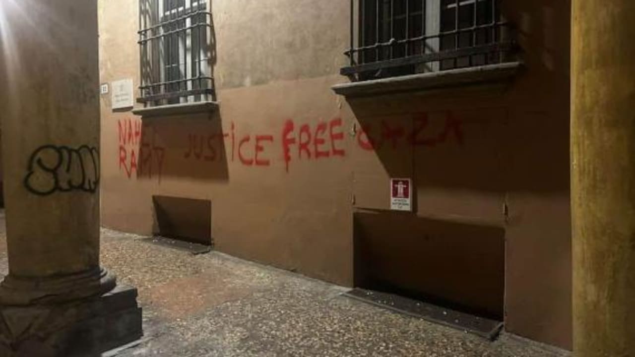 Italy sees record 963 antisemitic incidents in 2025