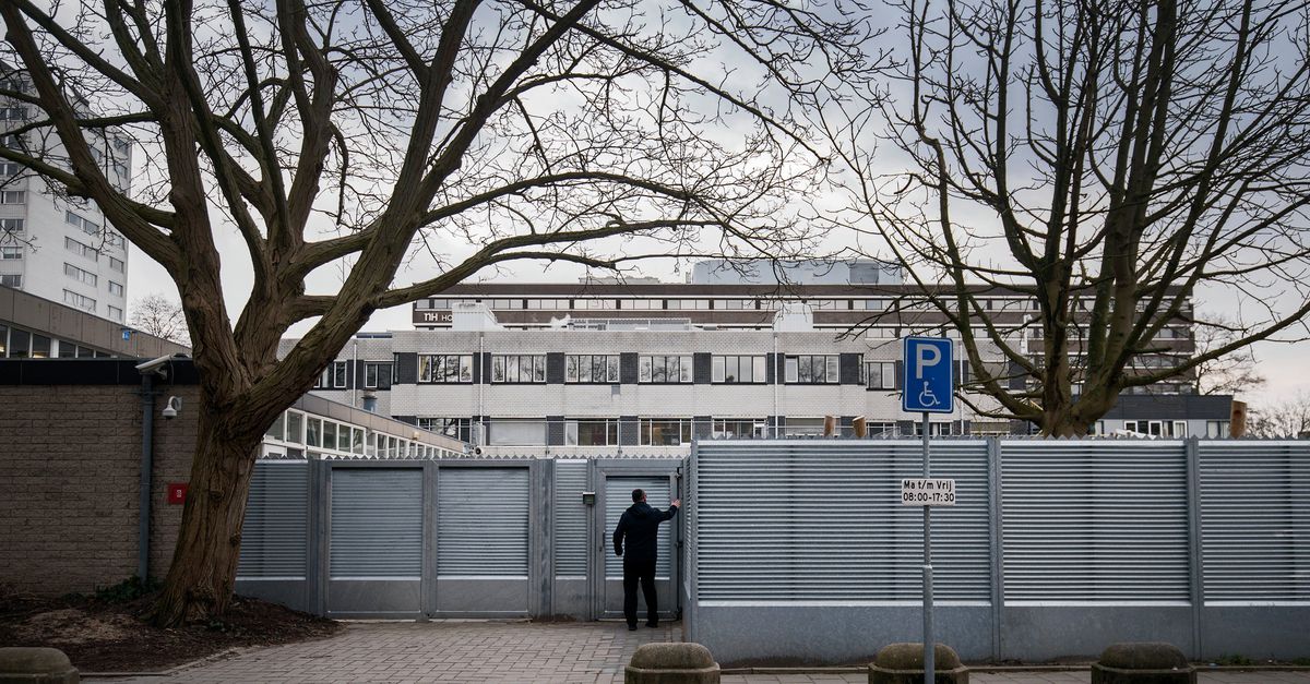 Emotion high after Jewish school targeted by an attack overnight in Amsterdam
