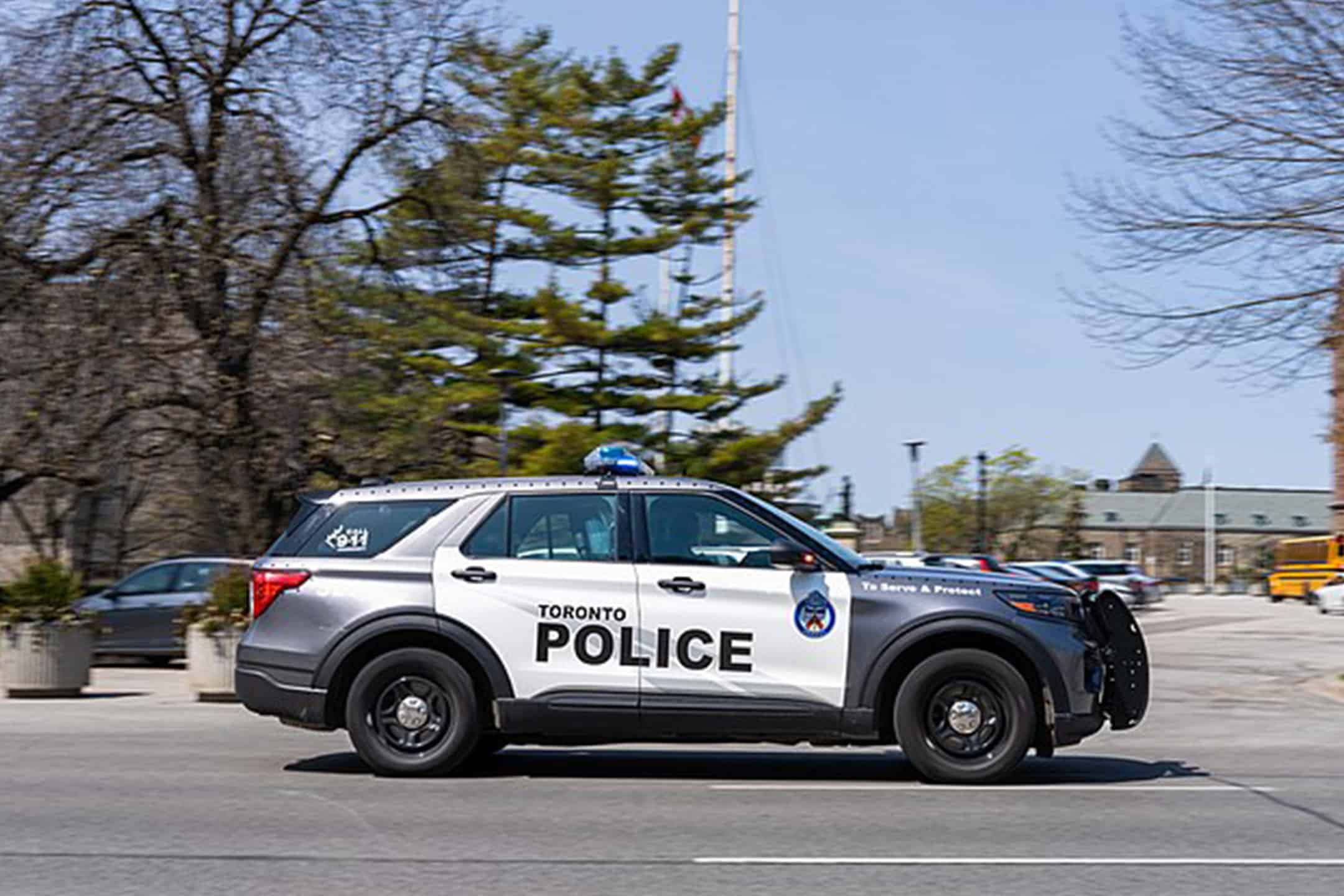 Toronto police searching for suspect who shot ‘replica’ gun at Jews, injuring...