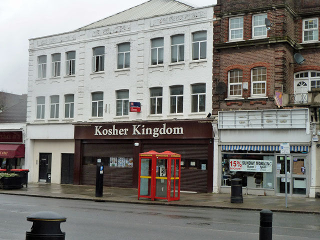 Fire breaks out at kosher shop in London’s Golders Green area