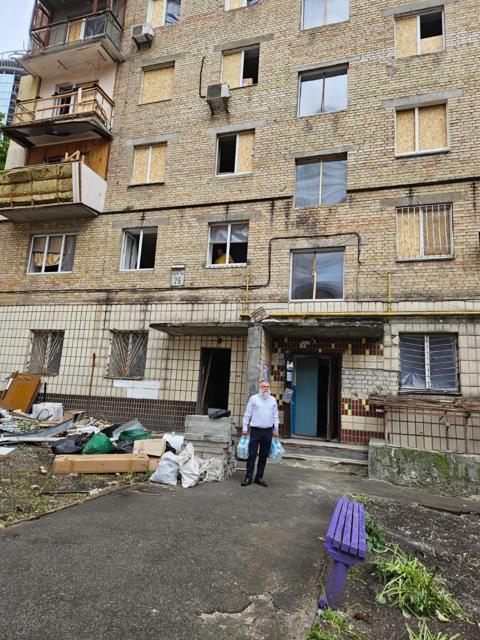 Amid deadly wave of bombardments in Kiev, Jewish community launches major...