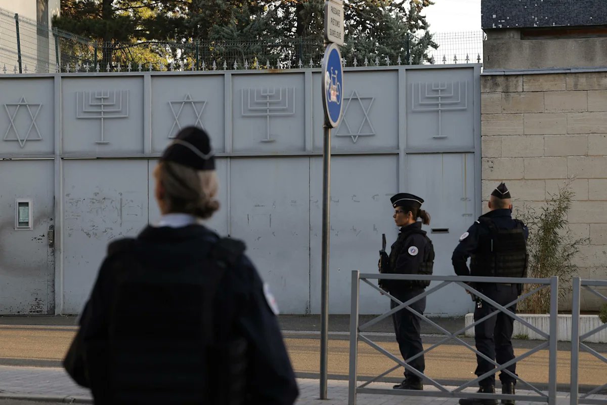 A vehicle containing a “weapon of war” found near a synagogue north of Paris